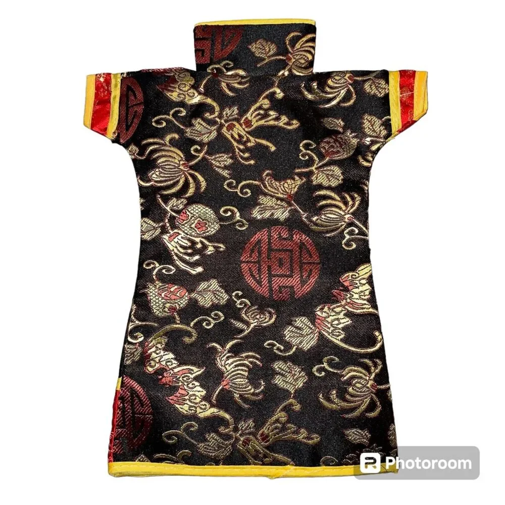 Chinese Asian Kimono Wine Bottle Covers Set of 3 Oriental Dress Brocade Decor